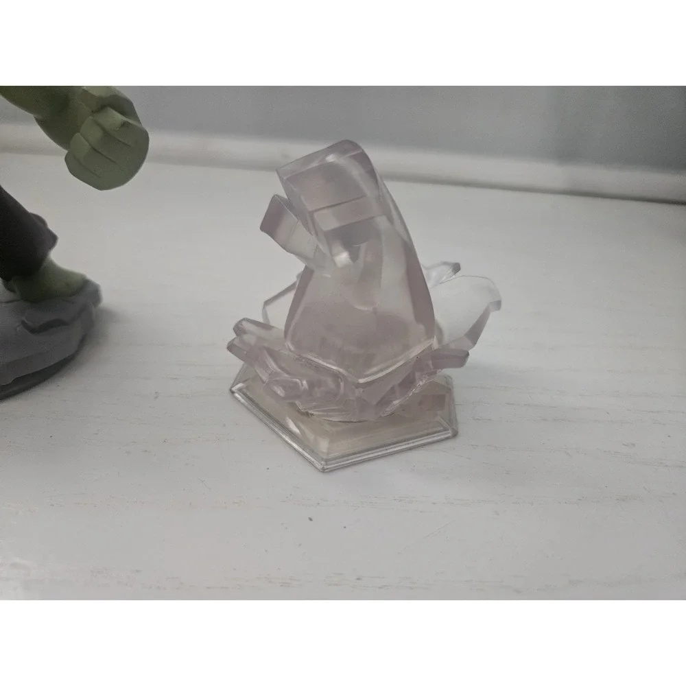 Disney Infinity 3.0 Marvel Battlegrounds: Hulk‎ Fist Crystal With Hulk Figure